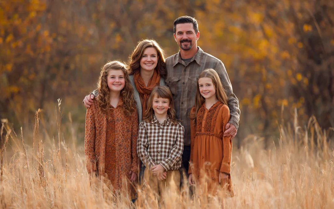 What to Wear for Family Photos: Colour Palettes that Work