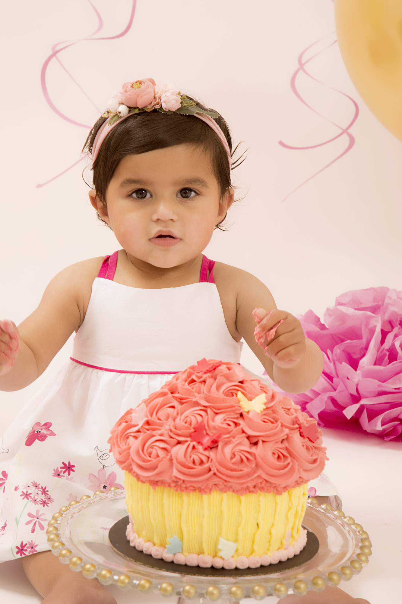 Your Trusted Cake Smash Photographer in Greater Vancouver Area