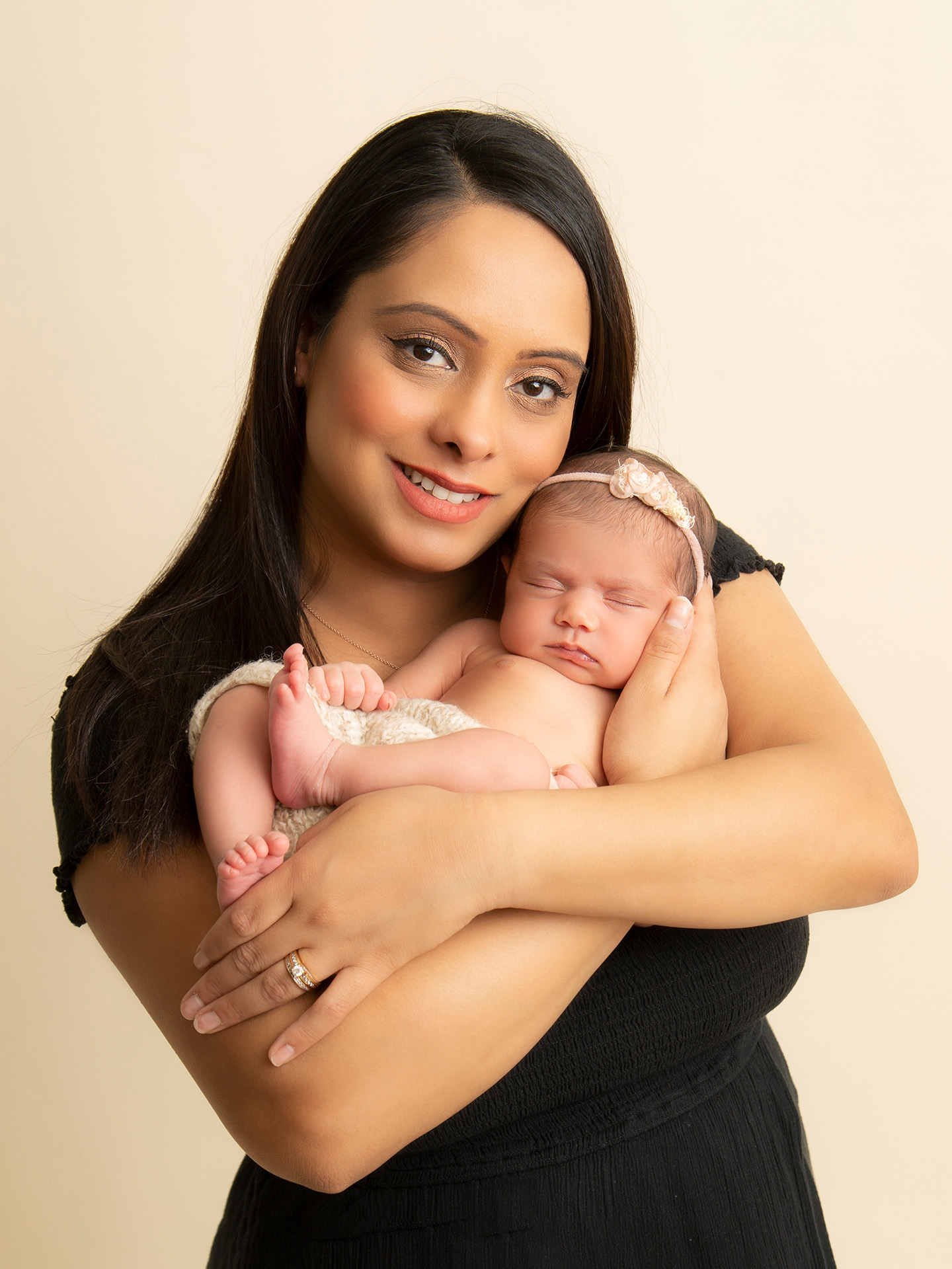 Artin Studio offering Newborn Photography in Vancouver and Coquitlam (12)