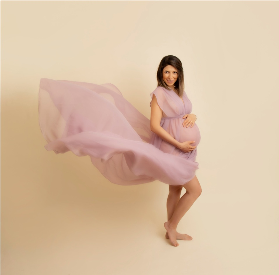 How to Get That Natural Glow for Your Maternity Photoshoot