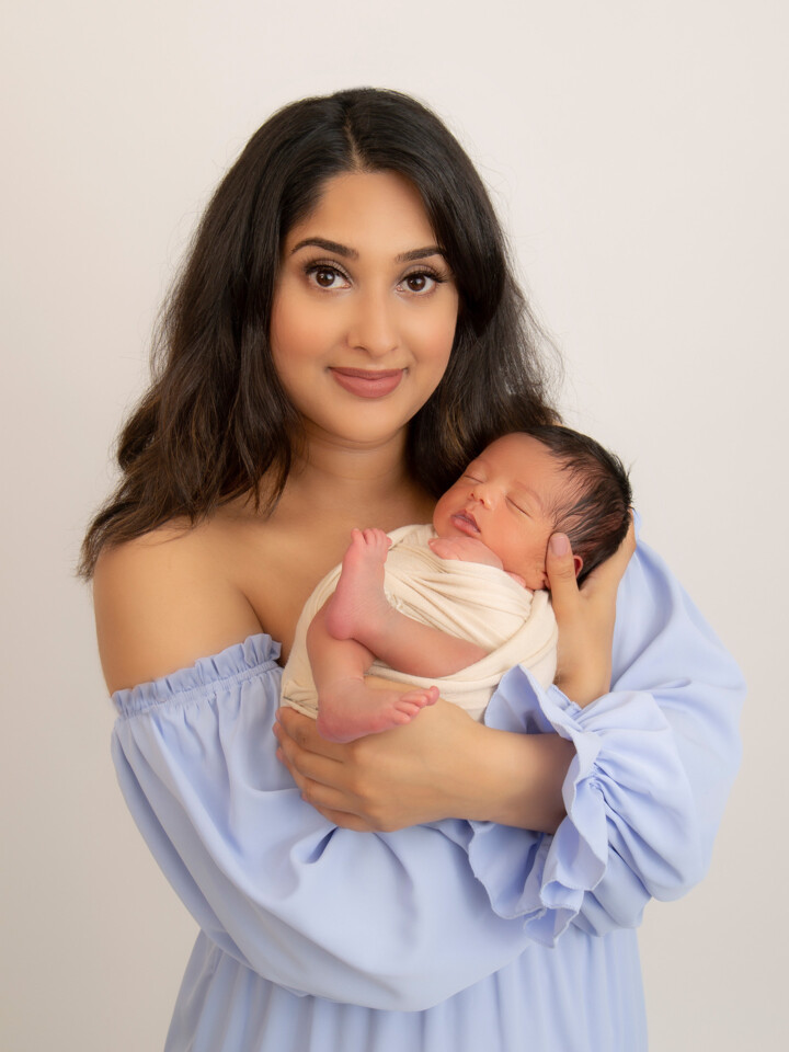 Artin Studio offering Newborn Photography in Vancouver and Coquitlam (15)