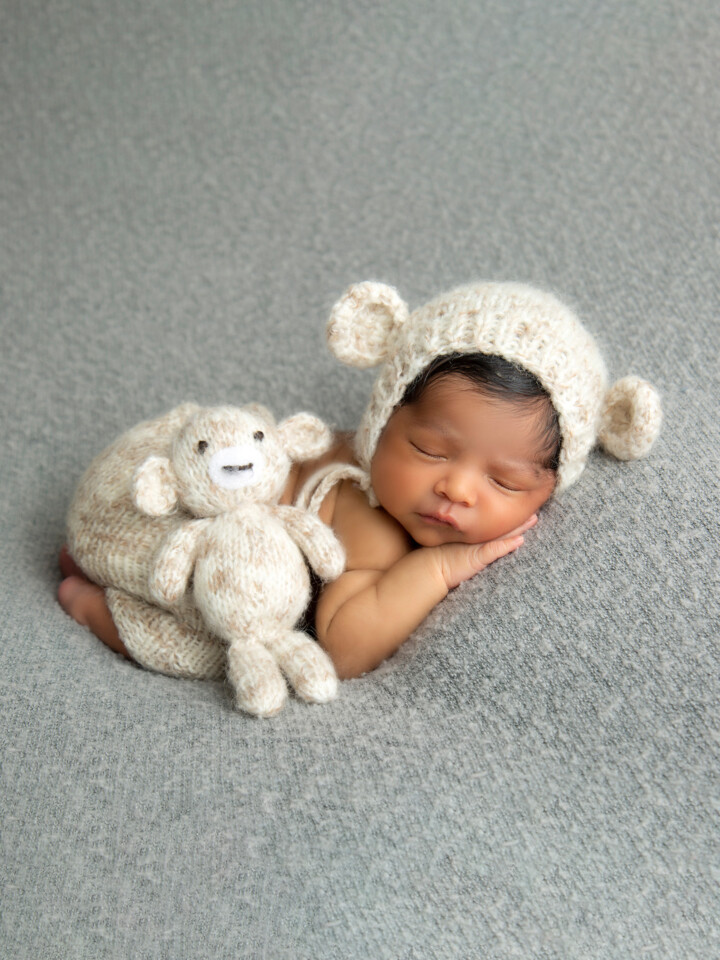 Artin Studio offering Newborn Photography in Vancouver and Coquitlam (20)