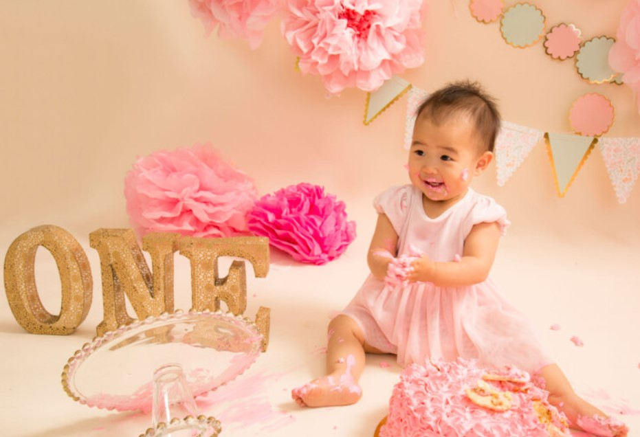 The Cake Smash Craze: What You Need to Know About This Trend