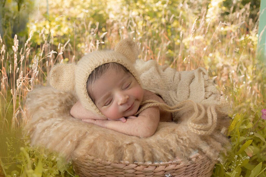 Outdoor Newborn Photography | Artin Photography